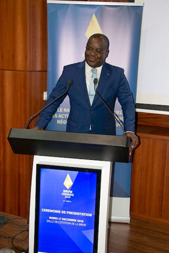 la in presente les brvm awards au marche financier regional de luemoa