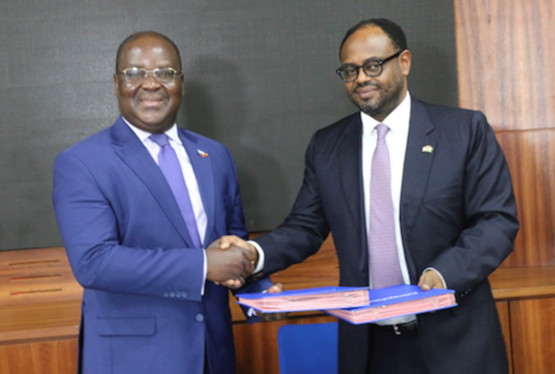 promotion du marche financier regional de luemoa la brvm et lamcham ci scellent un partenariat strategique 
