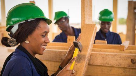 Le Bénin veut faire grimper la part des filles dans les formations techniques