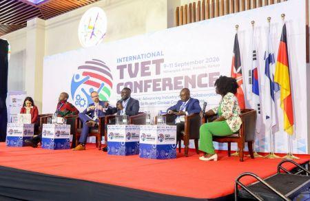 Au Kenya, la formation professionnelle se rapproche des entreprises