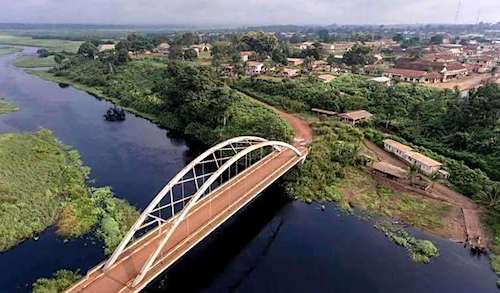 1Akonolinga pont sur le nyong