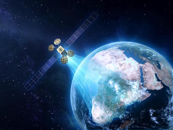 2 facebook eutelsat