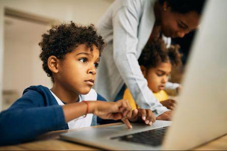 Fondation Orange Tunisie : un engagement renforcé pour l’éducation numérique et la solidarité
