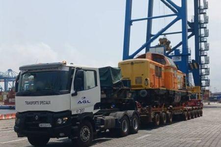 AGL Côte d’Ivoire achemine cinq locomotives de 332 tonnes pour le chantier du métro d’Abidjan