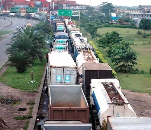 2GRIDLOCK IN LAGOS