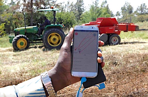 2Hello Tractor 1024x673