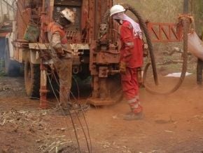 or-mbe-le-projet-de-51-tonnes-d-or-sur-lequel-le-britannique-oriole-mise-au-cameroun