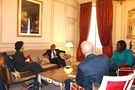54771 cote divoire adama coulibaly a echange a paris avec des dirigeants de societe generale afd et bnp paribas
