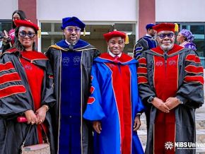 le-president-de-la-bidc-appelle-les-diplomes-de-nibs-a-un-leadership-integre-et-sans-frontieres