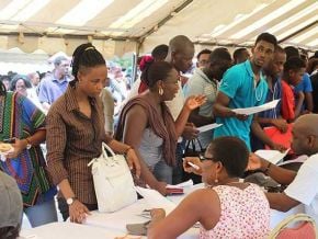au-gabon-l-etat-veut-former-des-chomeurs-pour-repondre-aux-besoins-de-l-ecole